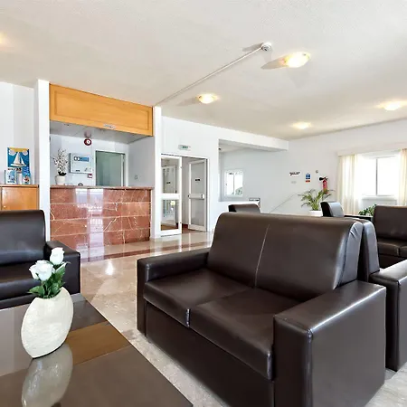 Sunny Hill Apartmanhotel 3*